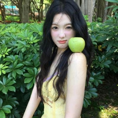 在相亲节目上闪婚五十岁霸总